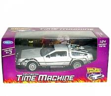 BACK TO THE FUTURE PART I: TIME MACHINE 1:24